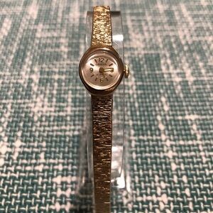 Geneva Women’s Watch Gold Band Silver Face Needs Battery Clean Gold Bezel